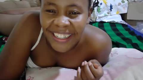 sassy_bella online show from March 5, 2025, 10:32 pm