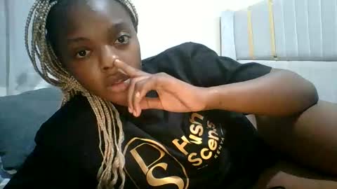 Snapshot of sassylilmama chatting on June 8, 2026, 1:28 am sassylilmama online show from June 8, 2026, 1:28 am