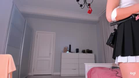 Ksenya online show from February 4, 2026, 4:46 pm