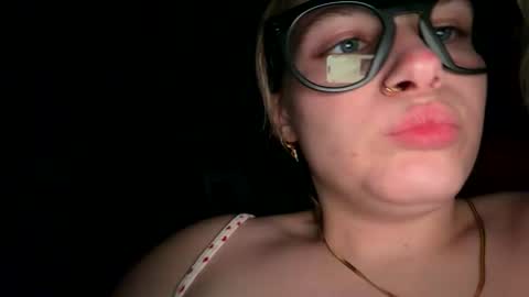 sassysquirtsmmm online show from March 3, 2026, 6:30 am