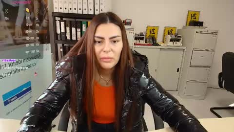 sassytiff online show from February 11, 2025, 12:48 pm