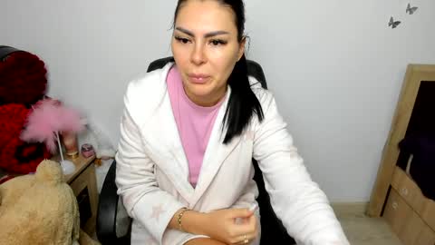 Snapshot of sassytiff chatting on May 10, 2026, 10:20 am sassytiff online show from May 10, 2026, 10:20 am