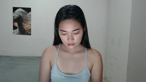 Thessavageee online show from October 10, 2025, 8:13 am