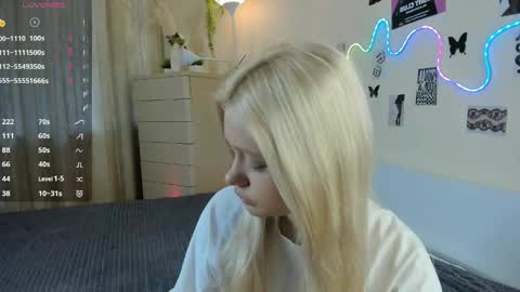 Snapshot of satinpresence chatting on May 26, 2026, 5:03 am satinpresence online show from May 26, 2026, 5:03 am