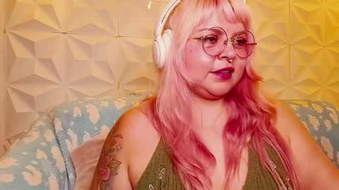 Gina George online show from June 4, 2026, 11:44 pm