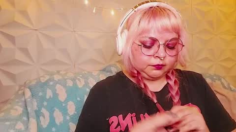 Gina George online show from June 6, 2026, 2:49 am