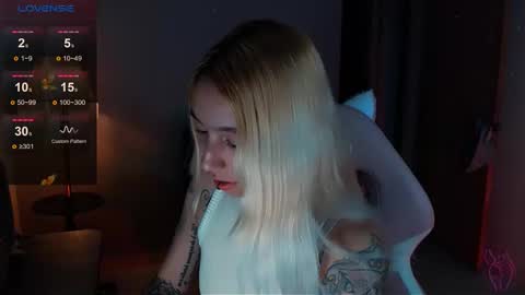 Snapshot of saucy_jenn1 chatting on December 8, 2024, 4:25 am I AM JENN  online show from December 8, 2024, 4:25 am