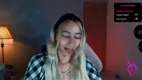 Snapshot of saucy_jenn1 chatting on January 8, 2025, 3:08 am I AM JENN  online show from January 8, 2025, 3:08 am