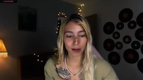 Snapshot of saucy_jenn1 chatting on March 1, 2025, 2:15 am I AM JENN  online show from March 1, 2025, 2:15 am