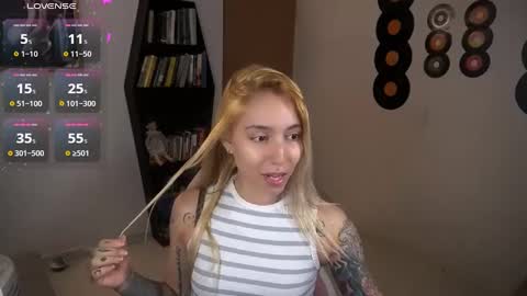 Snapshot of saucy_jenn1 chatting on September 16, 2025, 4:46 am I AM JENN  online show from September 16, 2025, 4:46 am