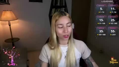 Snapshot of saucy_jenn1 chatting on October 26, 2025, 10:58 pm I AM JENN  online show from October 26, 2025, 10:58 pm