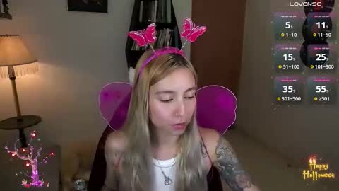 Snapshot of saucy_jenn1 chatting on November 1, 2025, 3:30 am I AM JENN  online show from November 1, 2025, 3:30 am