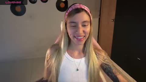 Snapshot of saucy_jenn1 chatting on June 1, 2026, 3:08 am I AM JENN online show from June 1, 2026, 3:08 am