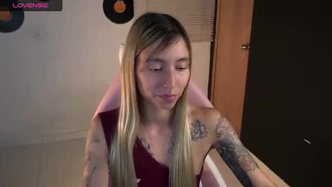 Snapshot of saucy_jenn1 chatting on June 5, 2026, 3:24 am I AM JENN online show from June 5, 2026, 3:24 am