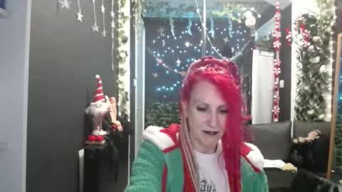 SaucySky online show from December 13, 2025, 10:15 pm