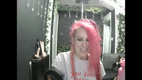 SaucySky online show from January 17, 2026, 12:37 am