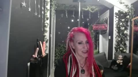 SaucySky online show from April 12, 2026, 8:25 pm