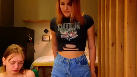 Snapshot of sav_anna chatting on January 31, 2025, 6:03 pm LUNA and ANNA online show from January 31, 2025, 6:03 pm