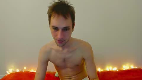 Snapshot of savak_hottie chatting on January 8, 2025, 1:32 am Savak Laakem online show from January 8, 2025, 1:32 am