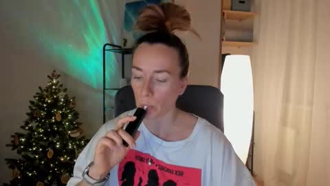 save the qween online show from December 22, 2025, 12:35 pm