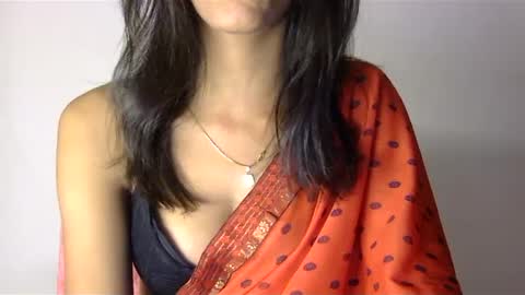 Snapshot of saxee_love chatting on March 8, 2025, 5:54 pm saxee online show from March 8, 2025, 5:54 pm