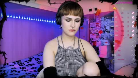 pronoun she. name Mary. age 21. online show from December 8, 2024, 7:37 am