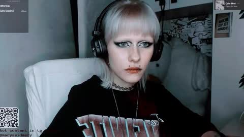 pronoun she. name Mary. age 21. online show from October 23, 2025, 4:06 pm