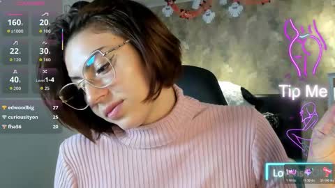 Saya Amaretto  online show from October 18, 2025, 5:25 pm