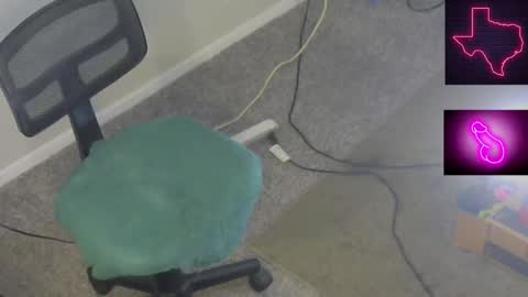 Cait or Caitlin online show from November 22, 2025, 7:51 am