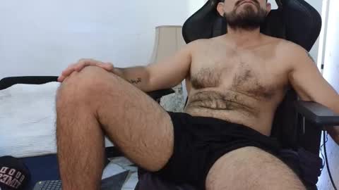 Snapshot of sbastone_muscle chatting on February 6, 2026, 3:04 pm sebastian muscleman daddy the better latin lover online show from February 6, 2026, 3:04 pm