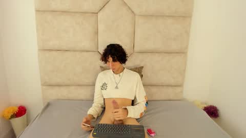 Snapshot of scaarlett_22 chatting on October 8, 2025, 5:32 pm scaarlett_22 online show from October 8, 2025, 5:32 pm