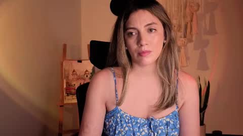 Venus online show from October 21, 2025, 3:02 pm