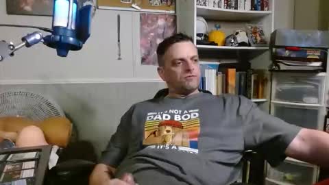 Snapshot of scarecrow2wm chatting on March 8, 2026, 2:04 am Kent Clark online show from March 8, 2026, 2:04 am