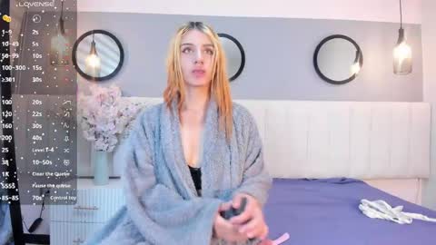 Snapshot of scarlet__rossi chatting on June 3, 2026, 3:20 am scarlet__rossi online show from June 3, 2026, 3:20 am