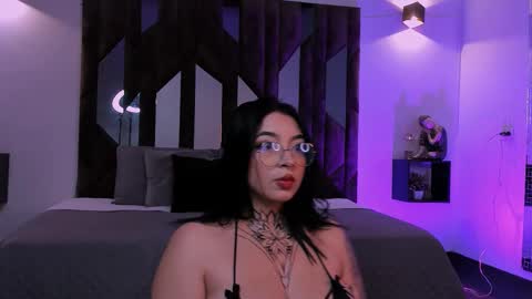 scarlet_ceretti1 online show from February 23, 2026, 11:24 pm