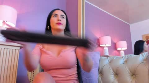 Scarlet Edwars online show from January 29, 2025, 12:02 pm