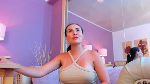 Scarlet Edwars online show from January 30, 2025, 12:18 am