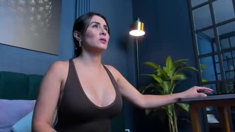 Scarlet Edwars online show from October 15, 2025, 7:14 pm