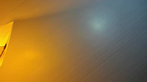 Scarlet Edwars online show from November 30, 2025, 11:47 am