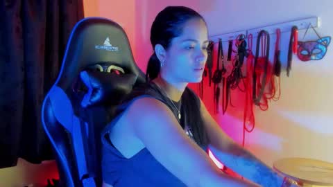 scarlet taylor kennedy online show from December 2, 2025, 5:41 pm