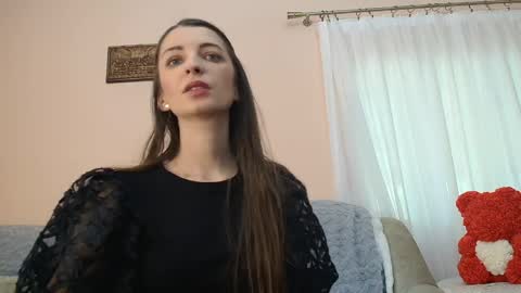 Scarlet online show from May 9, 2026, 8:52 am
