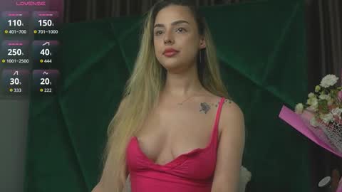 Scarlet online show from September 16, 2025, 8:43 pm