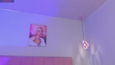 Scarlet  online show from January 10, 2026, 7:10 am