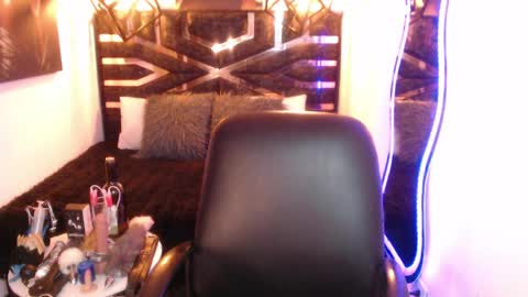 Scarleth online show from April 6, 2026, 4:46 am