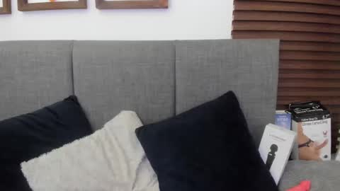 scarleth online show from February 18, 2025, 5:20 am