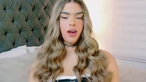 scarleth_sweety online show from March 4, 2026, 12:05 am