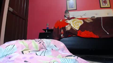 candy monrroy online show from February 18, 2025, 6:04 pm