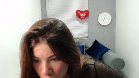 scarlethsexy69 online show from September 24, 2025, 1:03 pm