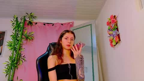 Snapshot of scarletjonesx chatting on May 30, 2026, 12:30 am Denis online show from May 30, 2026, 12:30 am
