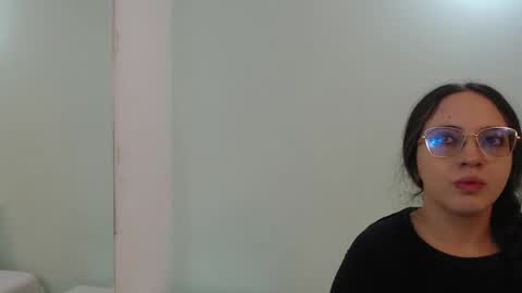 scarlet  online show from April 19, 2026, 10:58 am